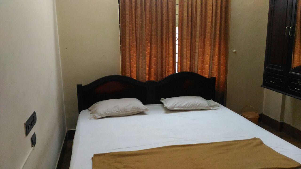 Poonthanam Guest House Guruvāyūr Eksteriør bilde